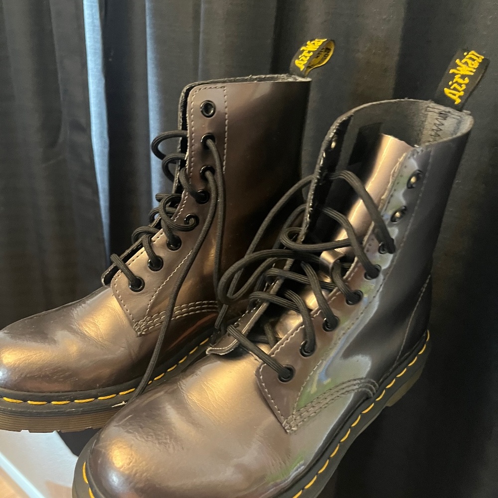Metallic Doc Martens Women’s 8